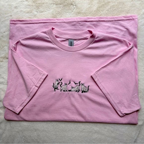 NEW Pink Halloween Tee with Embroidered Ghost Cats - Picture 2 of 4